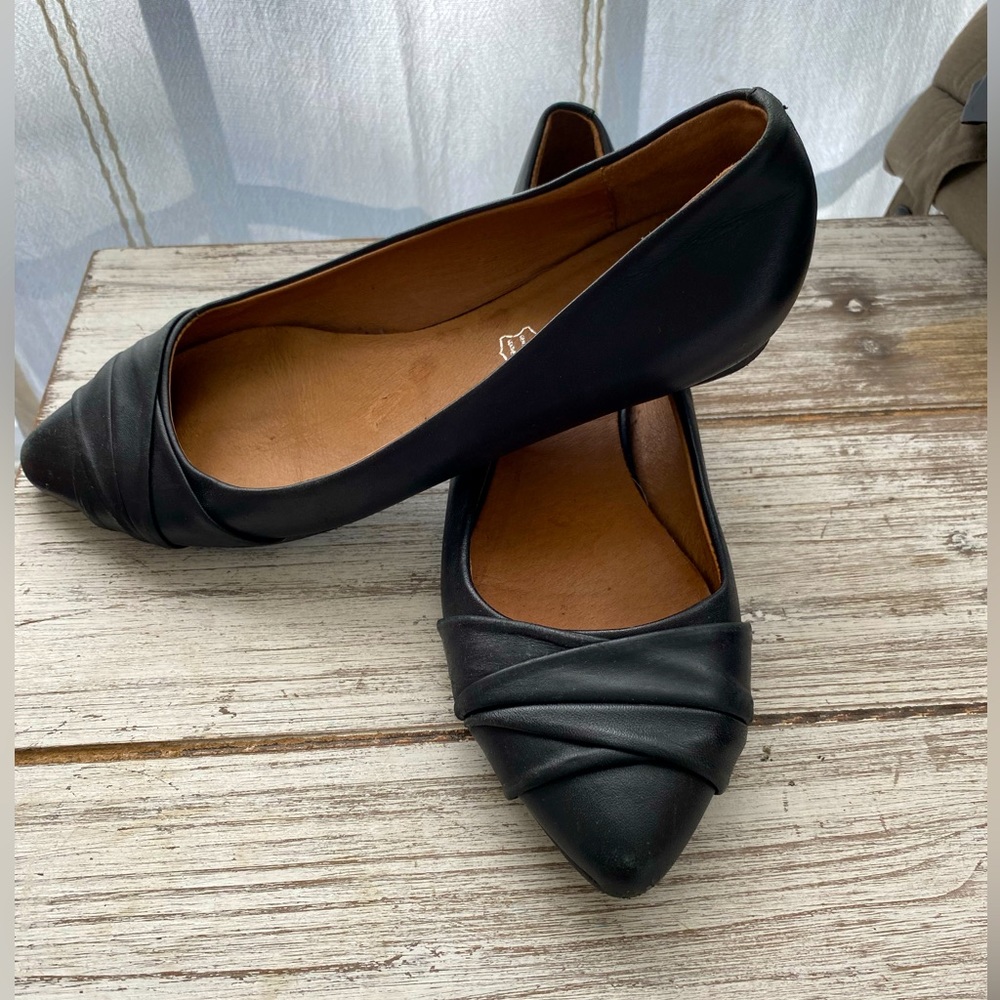 Aldo genuine leather women’s shoes size 7